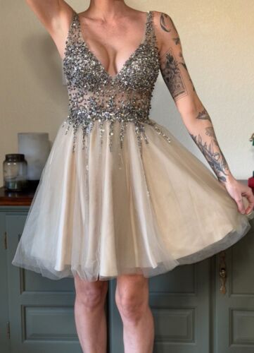 GB Women's Gold Silk & Tulle Rhinestoned Short Formal dress Sz. 5 NWT - Picture 3 of 5