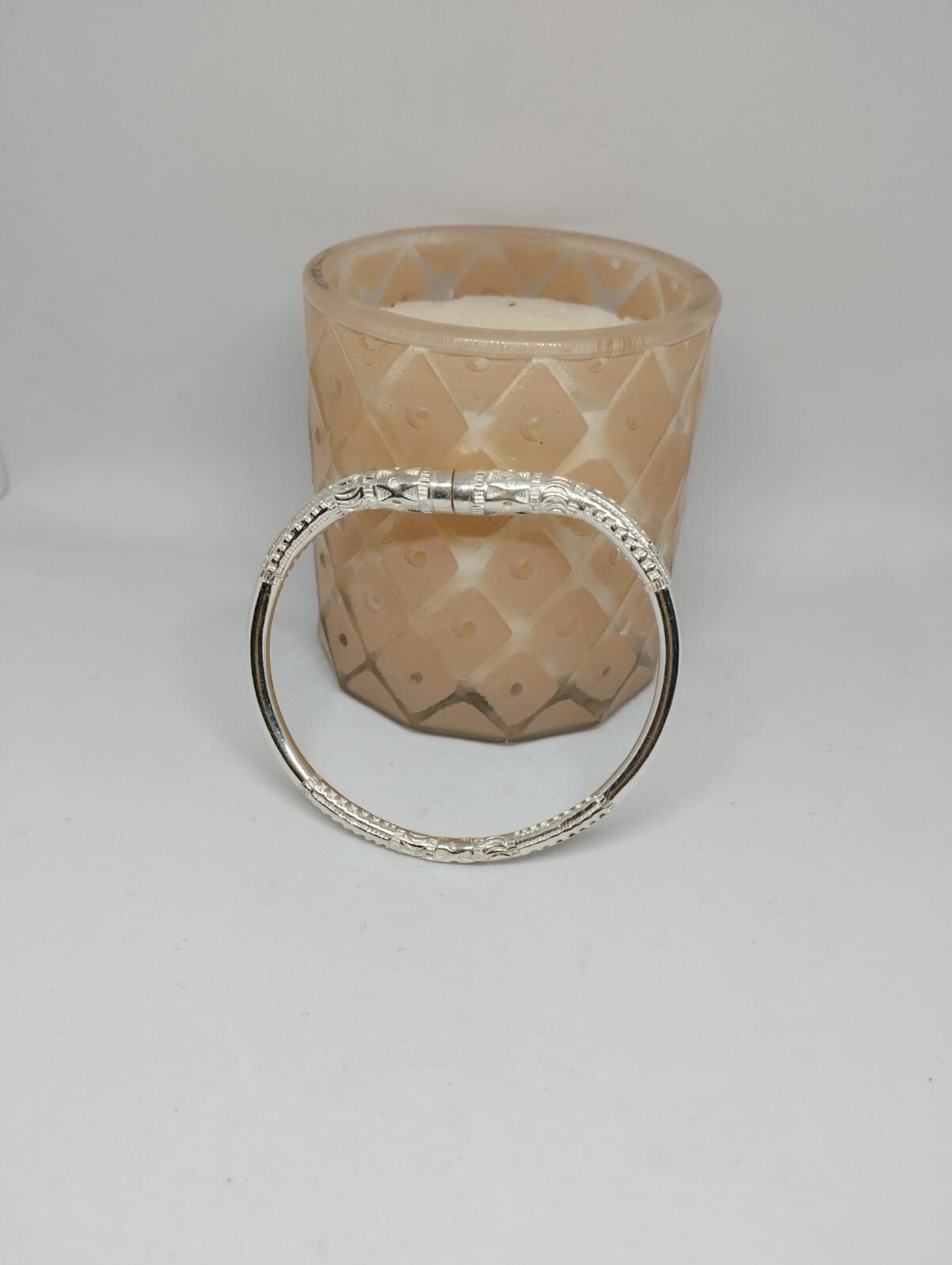 Bracelet jonc argent Rf8 Vangovango, le bijou d'été idéal pour sublimer vos tenues de soirée