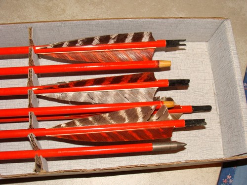 Vintage Bear Firebird Wood Arrows - 7 Arrows - A-50 Tangerine with box - Picture 18 of 18