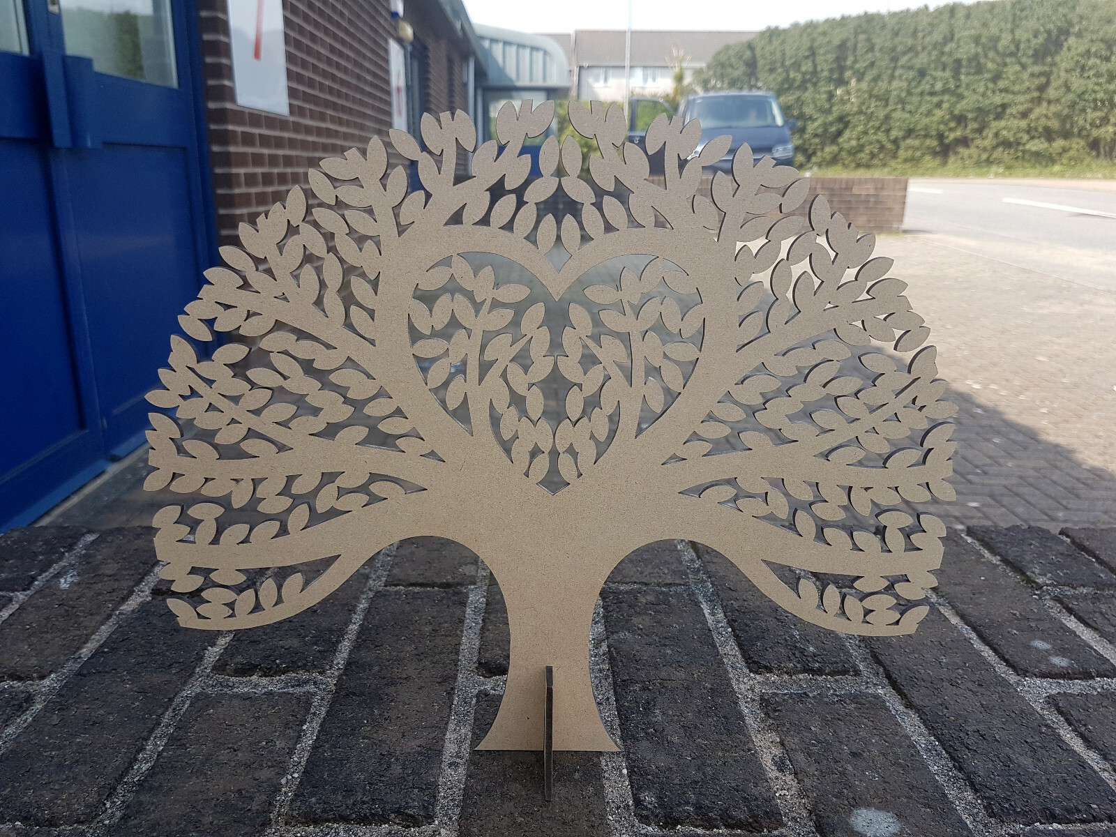 Picture 2 of 4