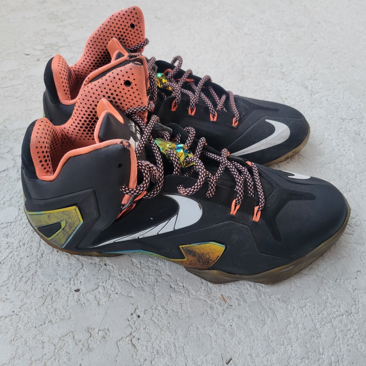 Nike LeBron 11 Elite 'Gold Pack' Men's Size 13 Basketball Shoes
