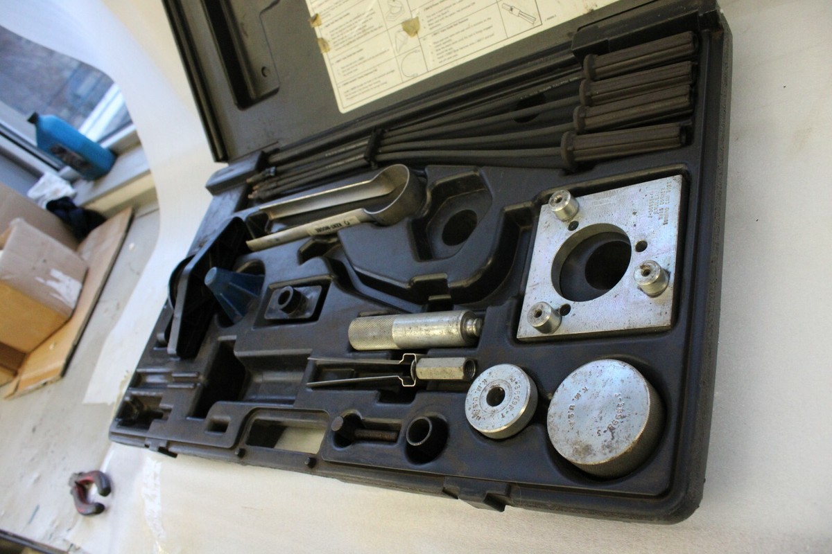 Kent-Moore QUAD 4 DOHC Engine J-36999-2 Service Tool Set