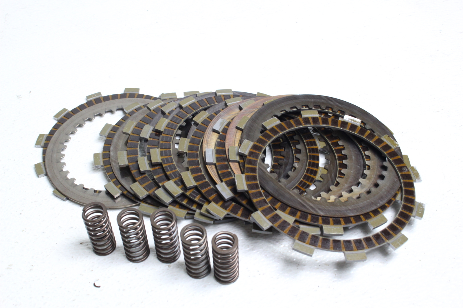 Caltric Clutch Friction Plates For Yamaha XV250 Virago 250 (1995-2007) – Kevlar, 12 Tooth