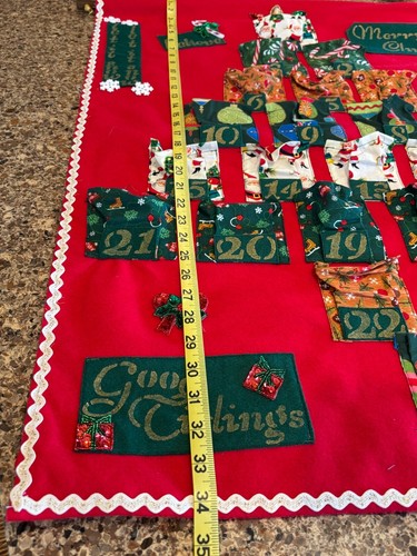 Handmade Hanging Holiday Advent Calendar with pockets - Picture 6 of 12