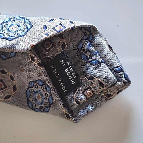 Jos. A. Bank Signature Collection Necktie 60” Geometric 100% Silk Italy Blues - Picture 5 of 8