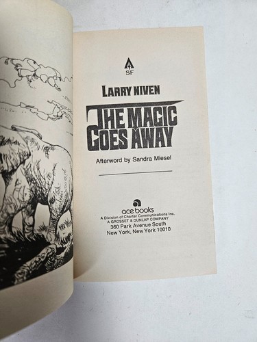 Lot of 5 Vintage Larry Niven Paperback Science Fiction Books - Imagen 9 de 13