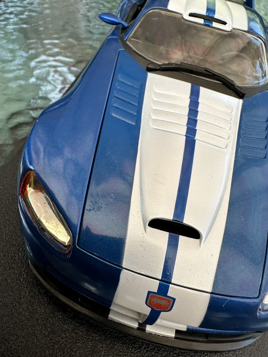 Hot Wheels ダッジ・バイパー 1/18 Hot Wheels 100% Dodge Viper GTS R 1:18 Scale Diecast Model
