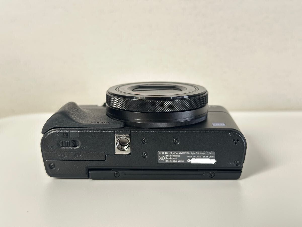 Sony Cyber-shot DSC-RX100 VA Digital Camera DSC-RX100M5A Sony Cyber-shot DSC-RX100 VA Digital Camera DSC-RX100M5A