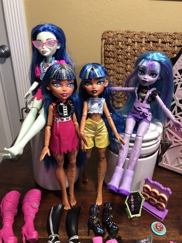 Paquete de 4 muñecas Monster High más ☼ lote de accesorios - Imagen 2 de 14