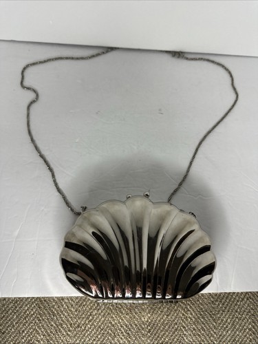 VTG Silver Tone Metal Clam Shell Purse Clutch Bag With Hideable Silver Chain - Picture 11 of 12