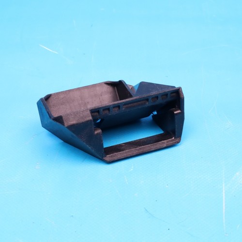 BMW 7er E65 E66 Halter Kühler rechts 7508017 Befestigung Halterung Original NE1