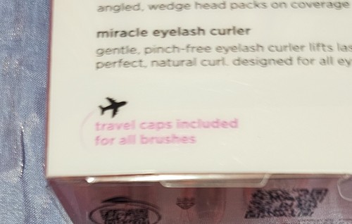 Adrienne Vittadini Train Case Makeup Bag Red Lash Curler BRUSHES + YARA + NAILS! - Picture 12 of 15