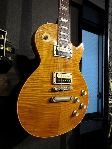 Gibson 1995 Les Paul Classic Premium Plus Trans Amber