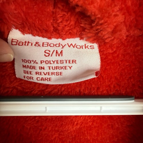 Bath & Body Works Woman’s Red Robe Size S/M - Picture 3 of 14