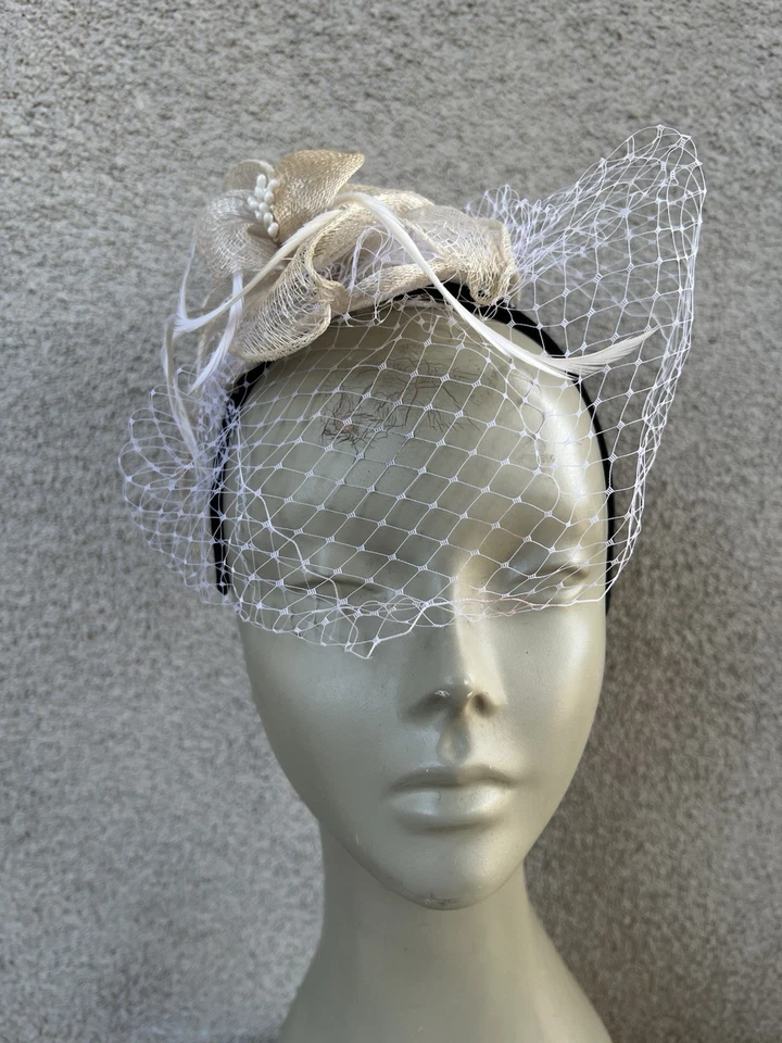 Elegant fascinator hat headband beige straw flower feather Beads OS - Image 2 of 4