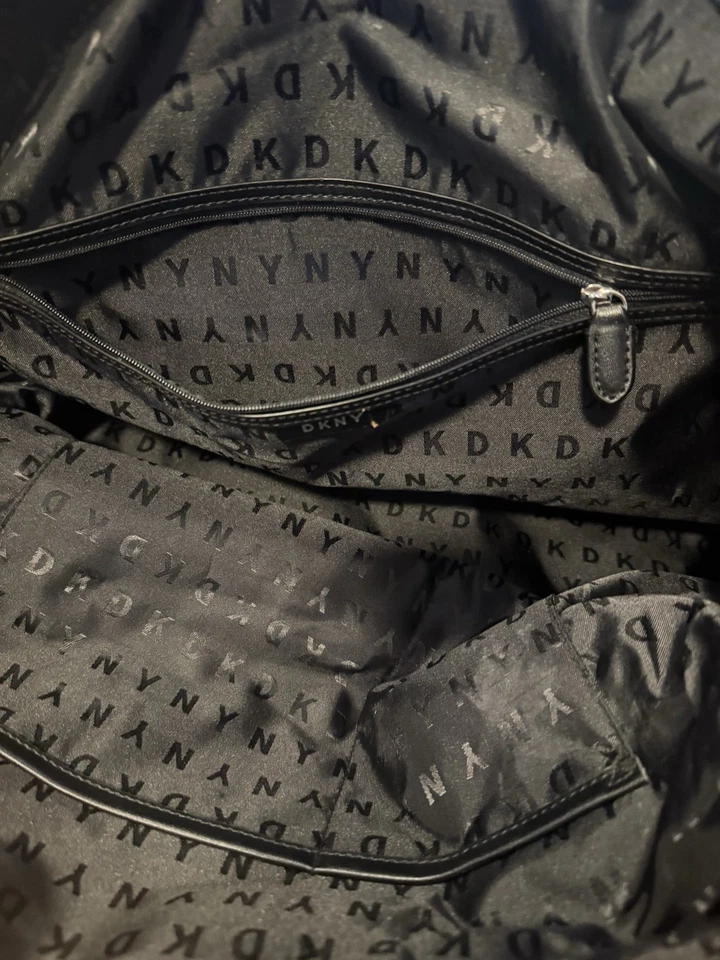 Bolso de Lona DKNY Mediano Nuevo Con Etiquetas Foto 4 de 4