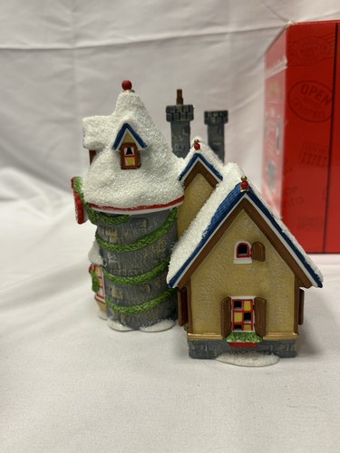 Department 56 Santa Claus Is Comin’ To Town Kringle’s Toy Shoppe Lighted #59391 - Picture 4 of 13