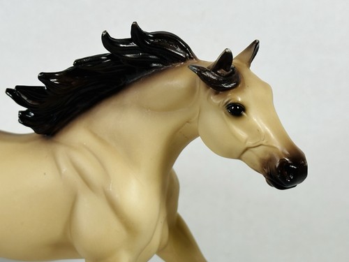 Breyer Horse Frolicking Blackfoot Shaded Dun Stallion American Quarter - Picture 2 of 5