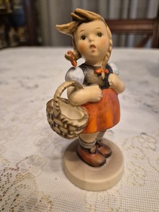 Vintage Little Shopper Goebel W. Germany Hum  96 TMK-6 1998 5 inches