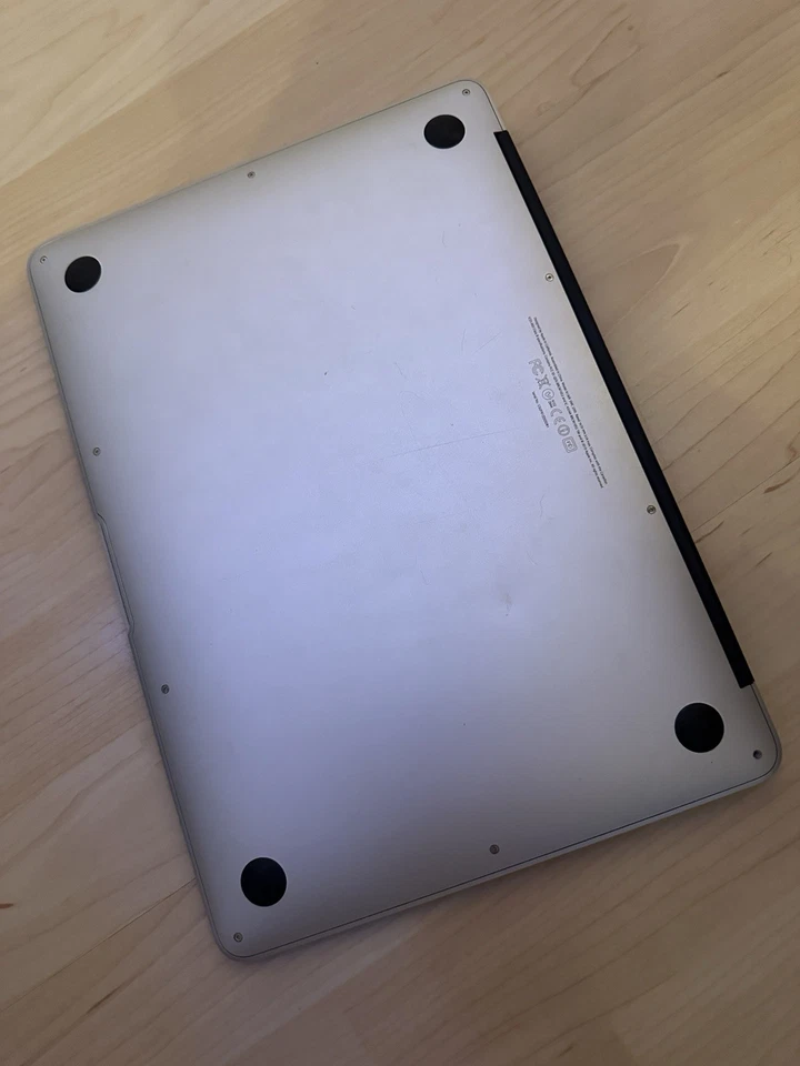 Apple MacBook Air A1369 33,8 cm (13,3 Zoll) Laptop - MC503D/A (Oktober, 2010) - Bild 2 von 4