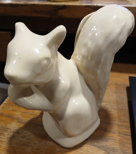 Vintage Niloak Pottery Squirrel Planter- Cream/Beige