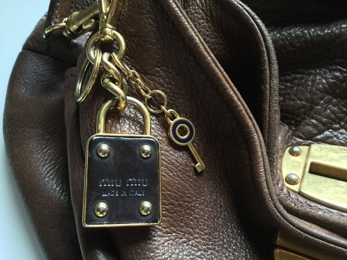 TASCHE "MIU MIU" SEHR GUTER ZUSTAND - Bild 8 von 13
