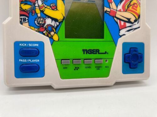 Vintage Electronic American Football TIGER Electronic Game Handheld 1987 WORKING - Picture 10 of 10