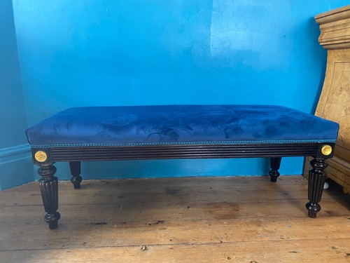 Empire style window seat with royal blue velvet upholstery. - Picture 5 of 7