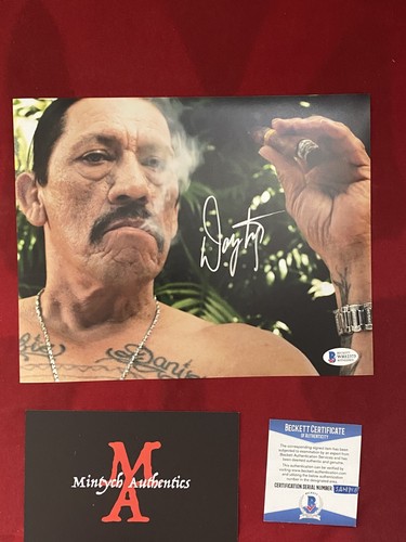 DANNY TREJO AUTOGRAPHED SIGNED 8x10 PHOTO! MACHETE! BECKETT COA!  - Picture 1 of 4