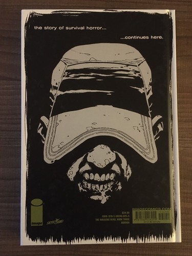 The Walking Dead 3 - Kirkman Robert - LIBRO 3 in Inglese OCCASIONE - Foto 2 di 5