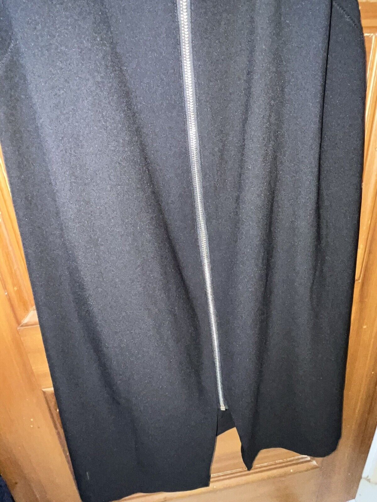 Picture 3 of 18