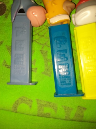 PEZ Disney/Star wars D-0,Simpsons,BugsBunny Dispensers Lot of 7 - Bild 6 von 8