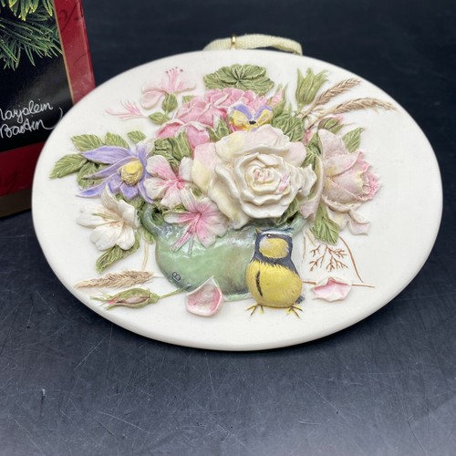 Hallmark Nature's Sketchbook GARDEN BOUQUET Ornament Marjolein Bastin Christmas - Picture 2 of 11