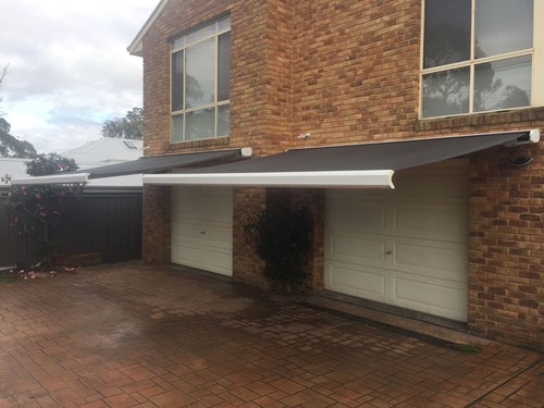 Luxtek Retractable Folding Arm Awning 4.5m x 3.0m Full Cassette Motorised - Picture 16 of 24