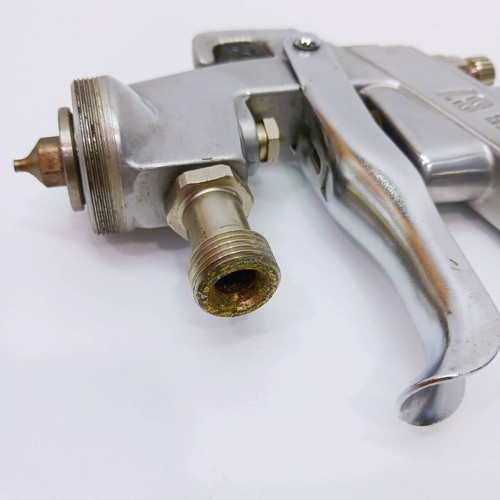 IWATA Paint Spray Gun Model W-87 Nozzle 2.0mm Air With out Cup Made in Japan - Picture 9 of 20