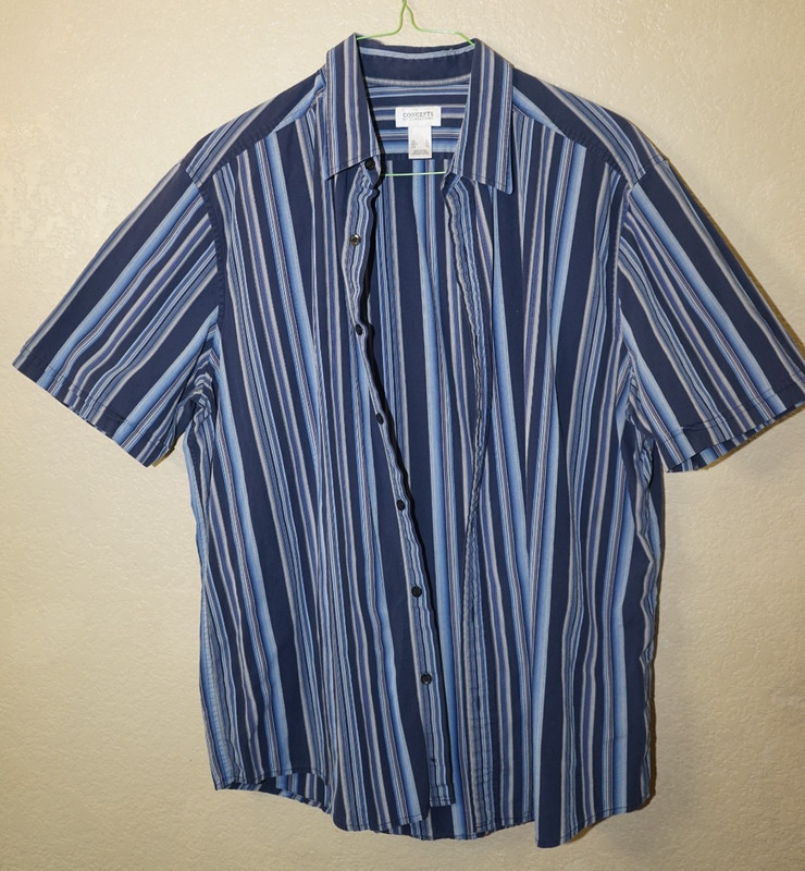 Concepts by Claiborne XL blue stripe 100% cotton short sleeve button  men shirt