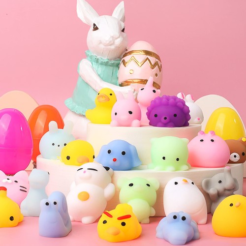 JOYIN 24 Pezzi di Uova plastica di Pasqua preriempite con Giocattoli Morbidi d - Foto 4 di 9