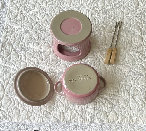 Limited to Edition Le Creuset Haagen Daz Milky Pink Fondue Set - Picture 8 of 10