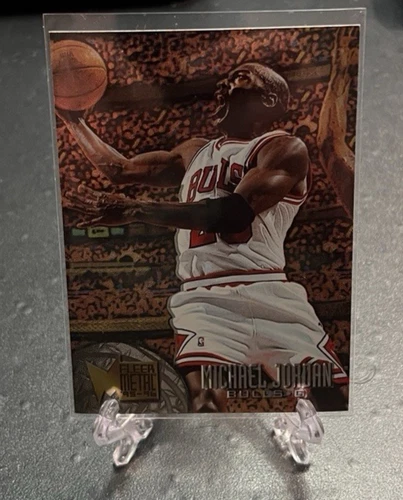 Fleer 1995-96 Metal Universe Insert Michael Jordan Chicago Bulls #13 Card