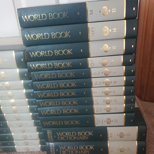 1988 The World Book Encyclopedia 22 Vol. COMPLETE Set w/ 2 Dictionary Volumes - Picture 3 of 5