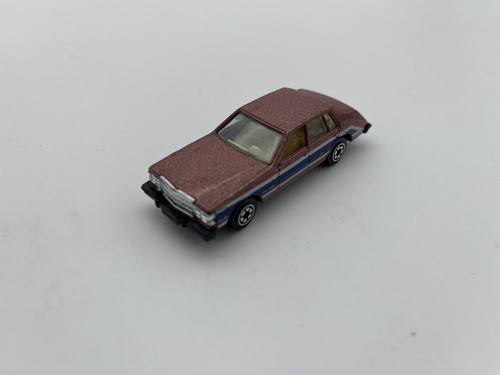Yatming #1026 Cadillac Seville 1:64 Scale