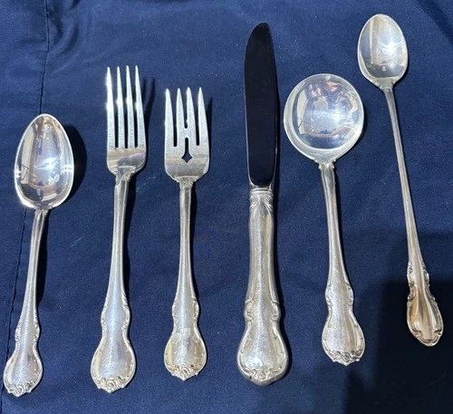 French Provincial by Towle Vintage 6 piece place setting