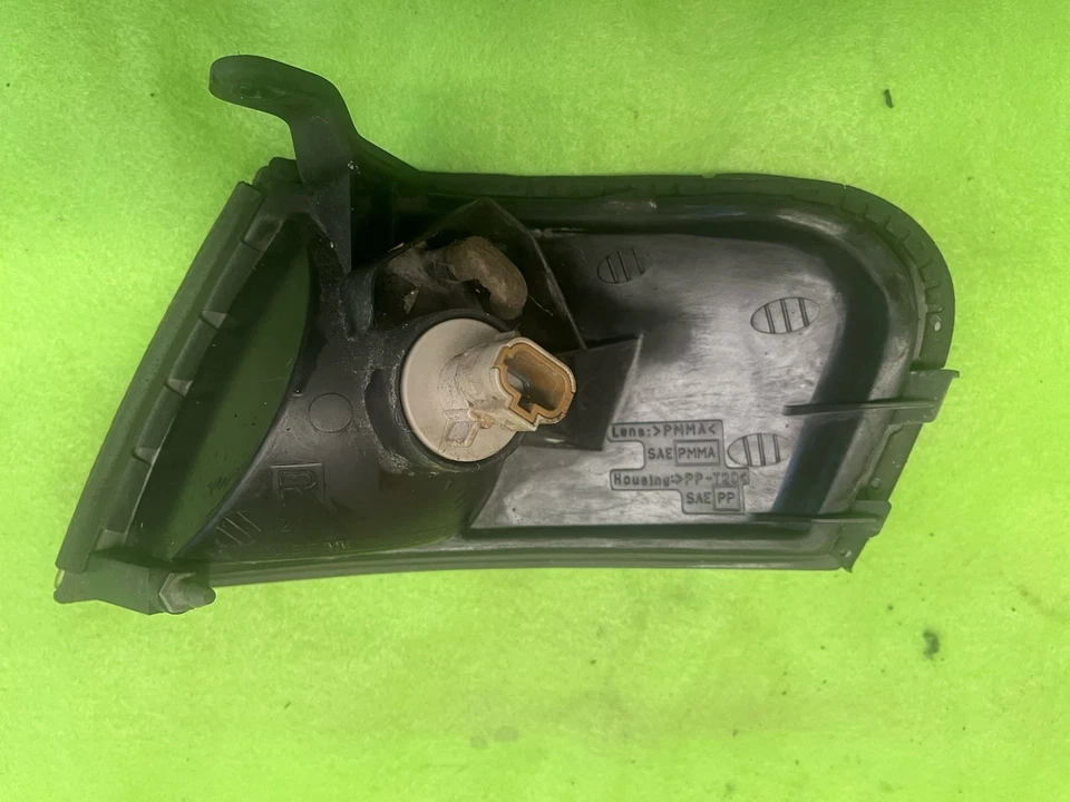 95 96 97 NISSAN 200 SX 200SX R LUZ MARCADORA DELANTERA LADO PASAJERO DERECHO Foto 4 de 4