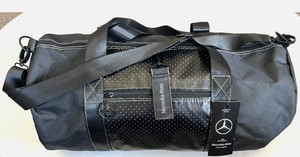 Mercedes-Benz ブラックレザーダッフルバッグ Mercedes-Benz ブラックレザーダッフルバッグ Mercedes-Benz