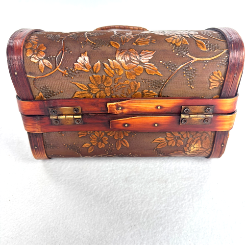 Cartera canasta de madera vintage hecha a mano flor en relieve latón cierre oscilante - Imagen 5 de 8