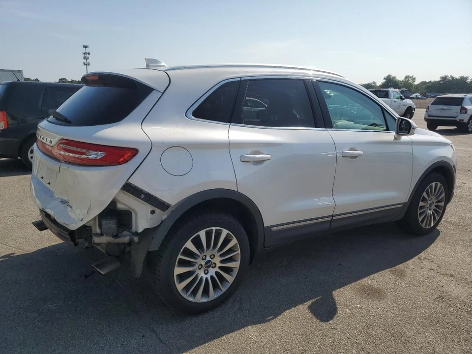 Used Front Right Door Assembly Front fits: 2017 Lincoln Mkc electric Front Right Foto 3 de 4
