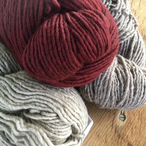 Brown Sheep Co *Top of the Lamb* Yarn - 100% Wool single ply Worsted - Picture 111 of 129