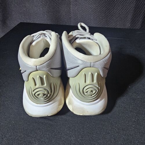 Nike Kyrie 2 Basketball Shoes Men's Size 12 - 第 3/10 張圖片
