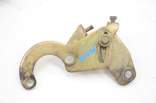 1999-2000 Mazda MX-5 Miata 1.8L Power Steering Bracket - Picture 2 of 12