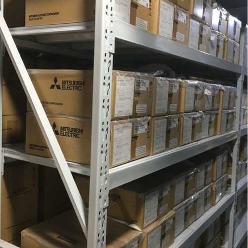 MR-J2S-200B New Mitsubishi servo drive shipping by UPS/DHL/cxc - Picture 4 of 7